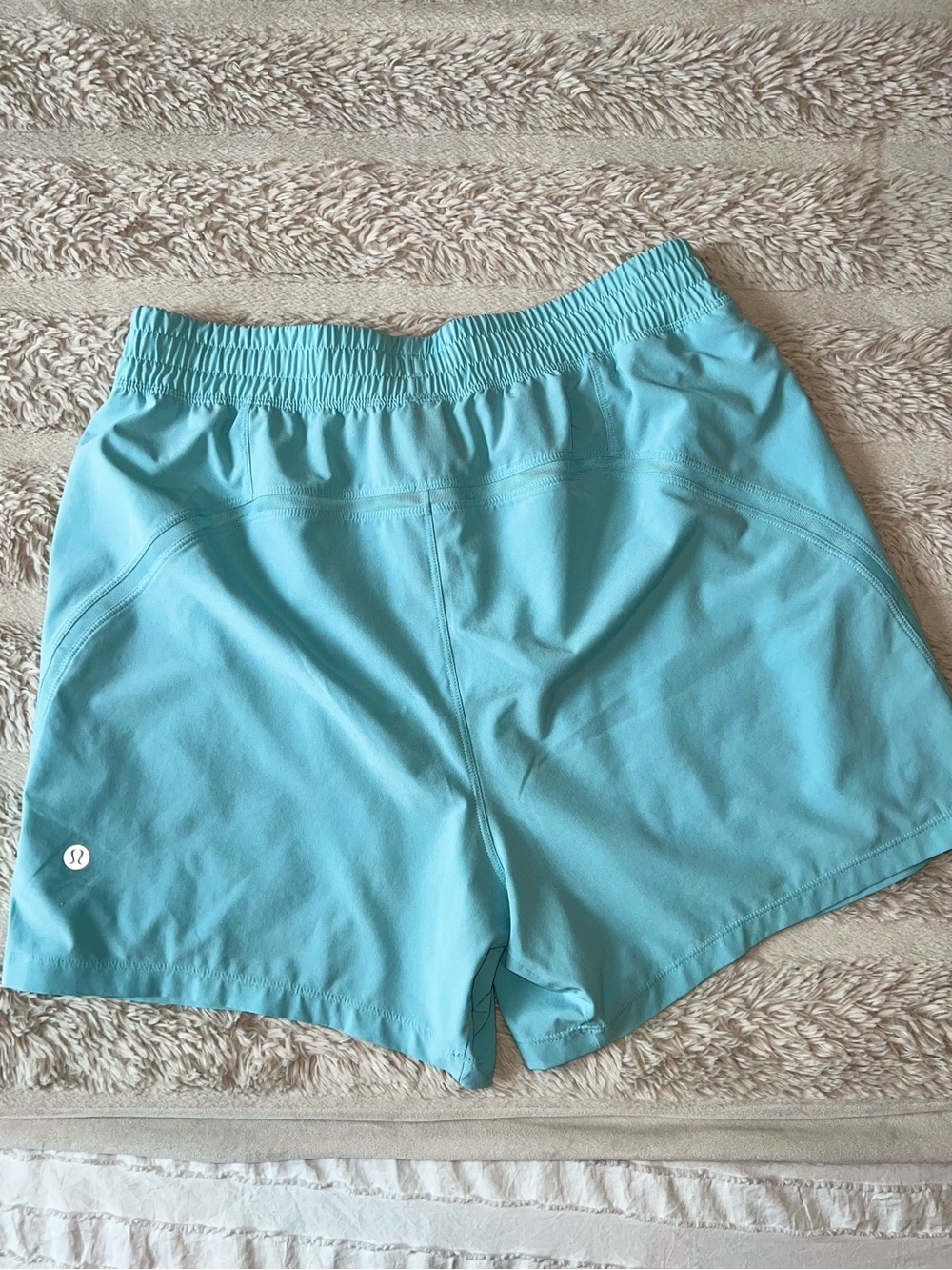 NWOT lululemon athletica men’s Light Blue Athletic Shorts 5”